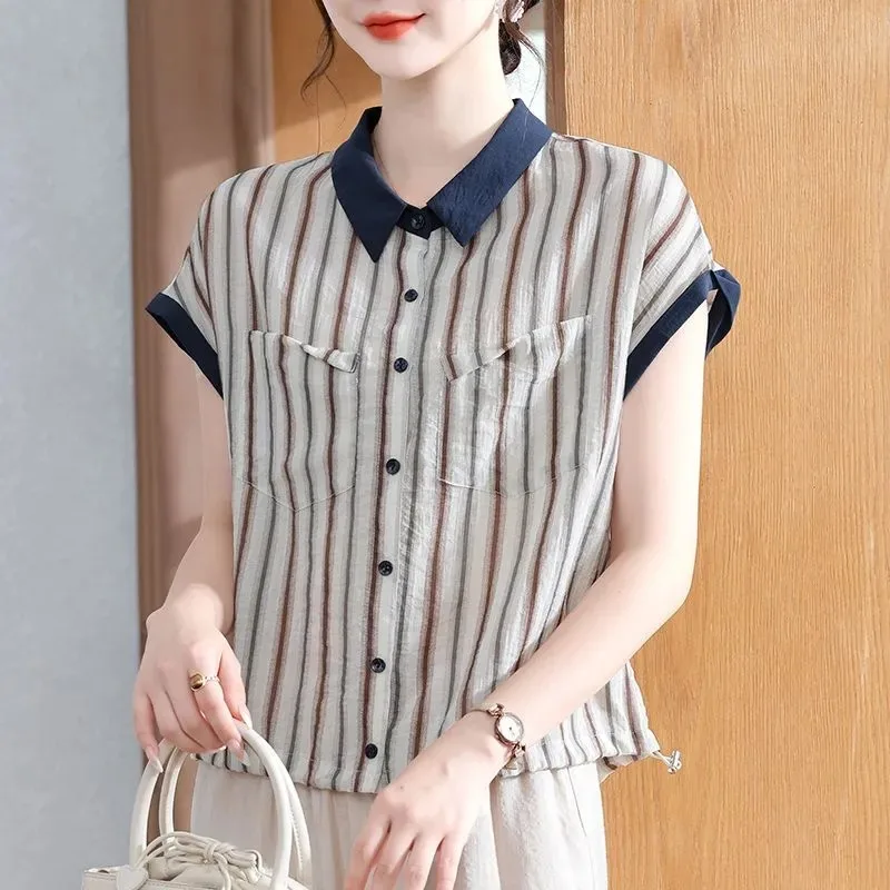 Women's Striped Button Blouse Contrast Collar Short Sleeve Casual Shirt Loose Fit Summer Top for Middle-aged Ladies
Women's Striped Button Blouse Contrast Collar Short Sleeve Casual Shirt Loose Fit Summer Top for Middle-aged Ladies
