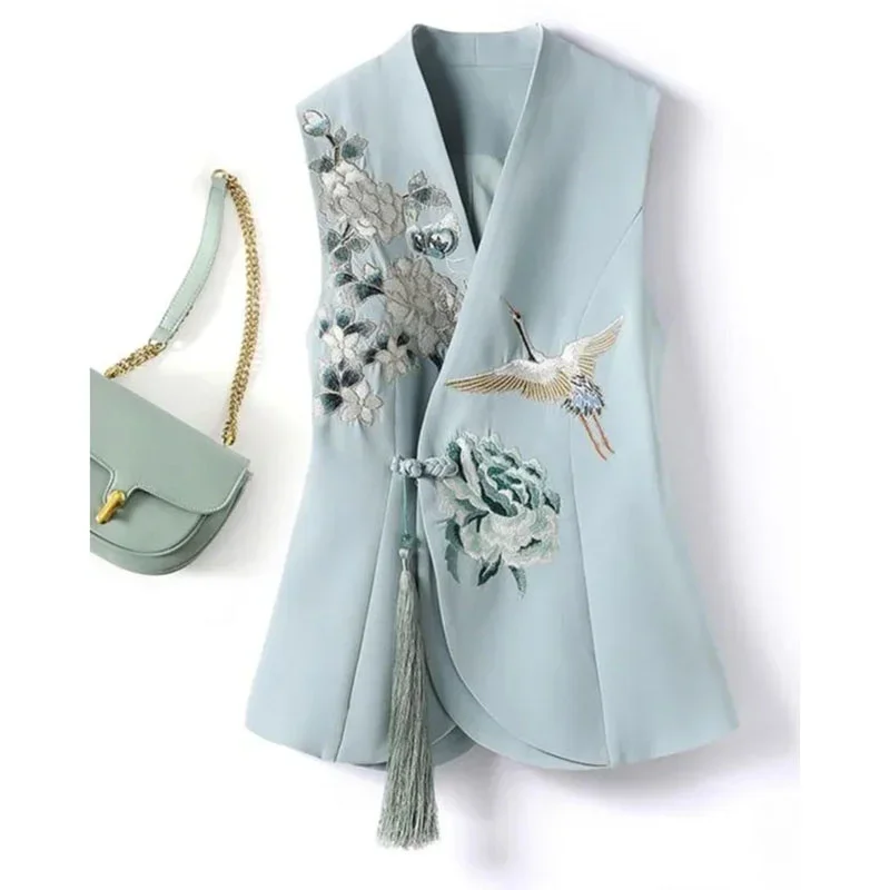 LIBIELIY Spring Autumn Blazers Vest Female 2025 New Fashion Embroidered Sleeveless All-match Causal Blazers Waistcoat Female Jac
LIBIELIY Spring Autumn Blazers Vest Female 2025 New Fashion Embroidered Sleeveless All-match Causal Blazers Waistcoat Female Jac