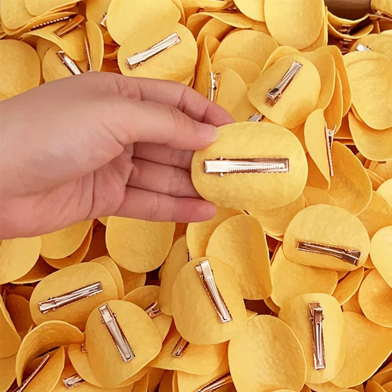 1/4PC Funny Simulated Potato Chip Hairpin Hair Clips For Girls Hair Cute Creative And Funny Hair Accessories For Students
1/4PC Funny Simulated Potato Chip Hairpin Hair Clips For Girls Hair Cute Creative And Funny Hair Accessories For Students