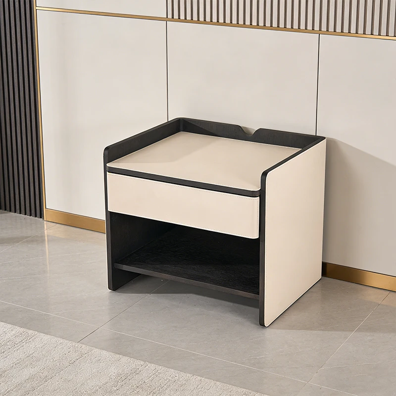 Bedroom Modern Minimalist Style Hotel Home Bedside Table Saddle Leather Bedside Table With Drawer
Bedroom Modern Minimalist Style Hotel Home Bedside Table Saddle Leather Bedside Table With Drawer