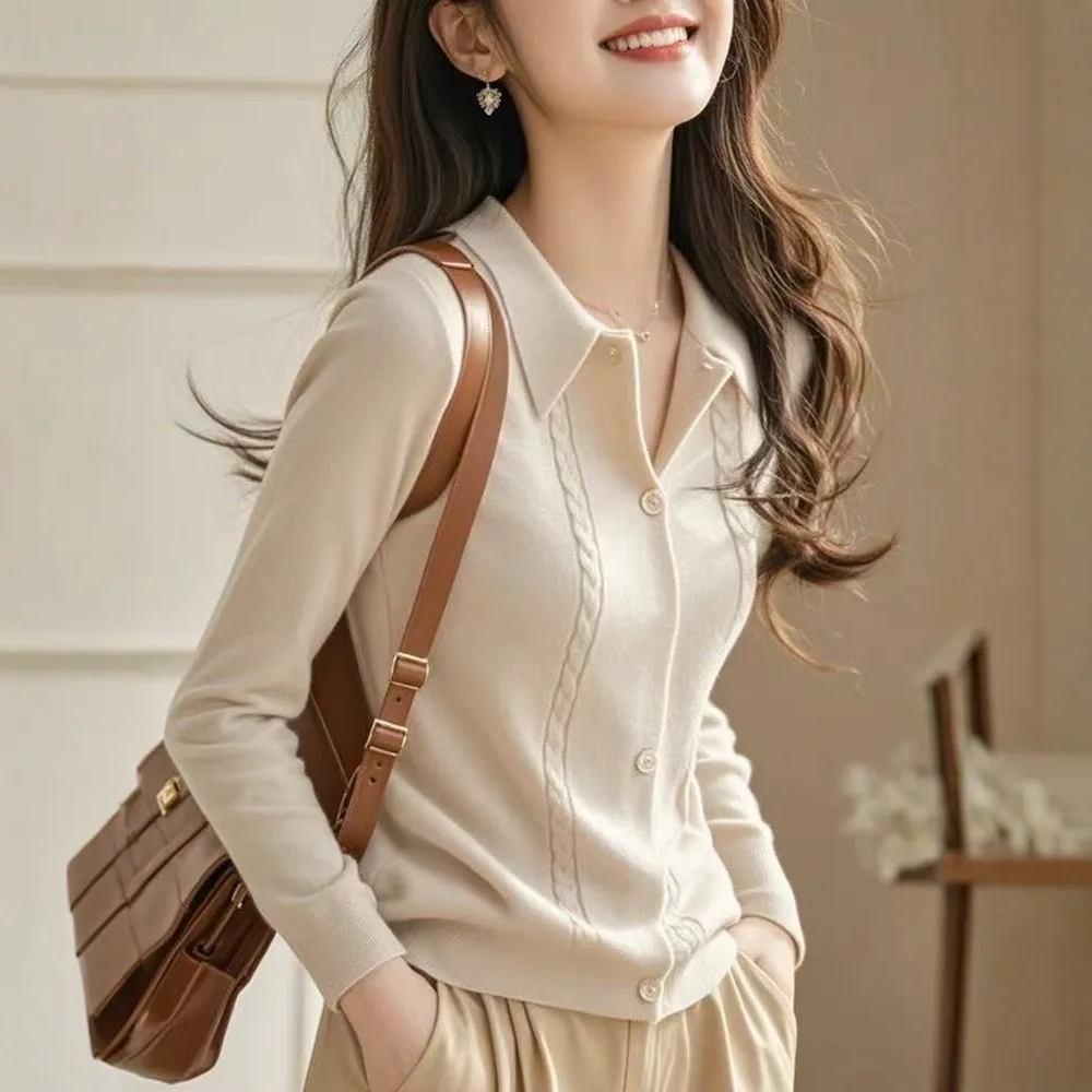 Мягкая трикотажная основа Ne Long Sve для женщин, весенне-осенний сезон, облегающая одежда Pure Color Faion для поездок на работу
Мягкая трикотажная основа Ne Long Sve для женщин, весенне-осенний сезон, облегающая одежда Pure Color Faion для поездок на работу