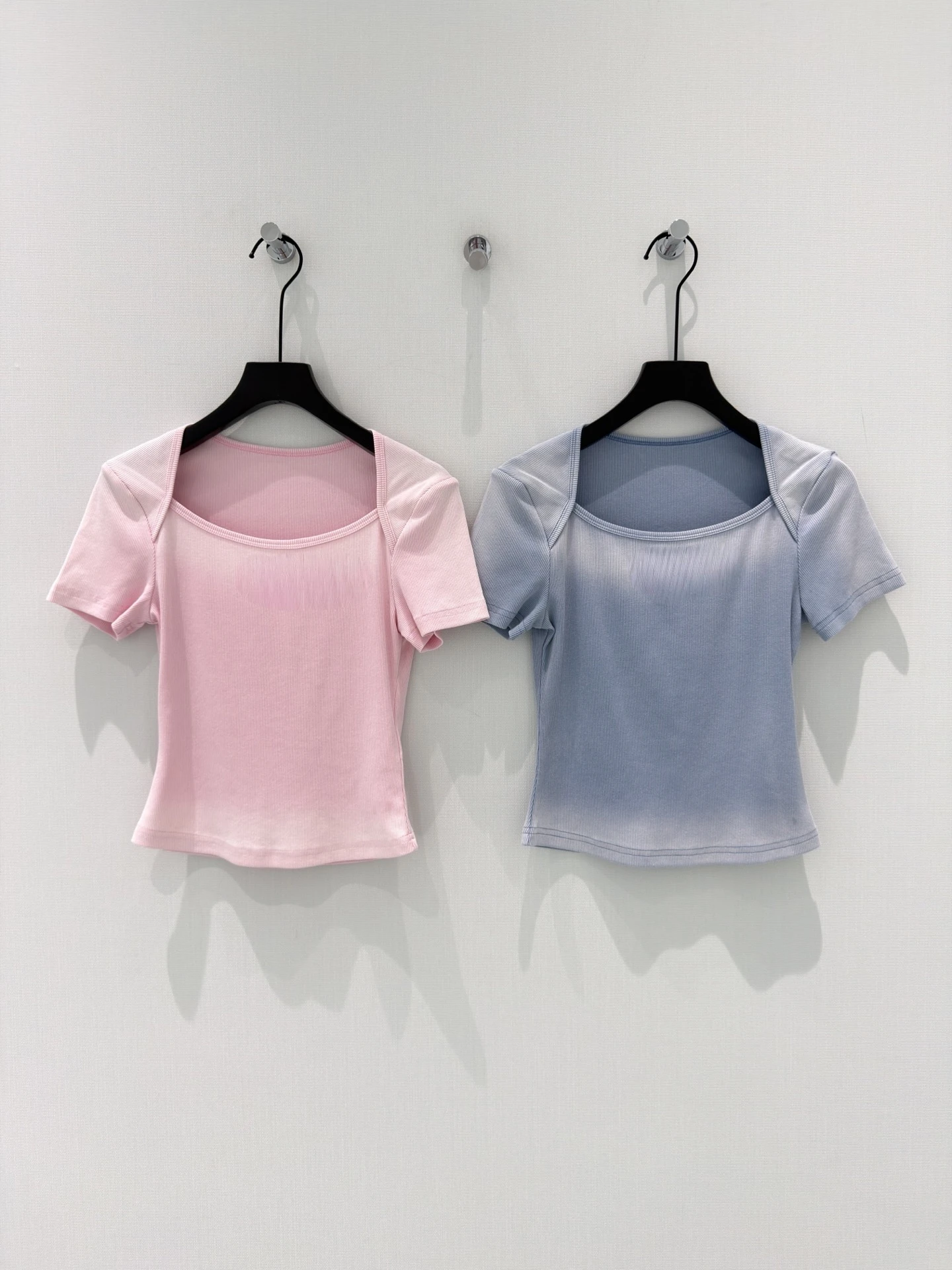 High Waist Short Sleeve Women's T-Shirt Gradient Color Boredom Free Style Belly Button Exposure Casual Versatile Cotton Blend
High Waist Short Sleeve Women's T-Shirt Gradient Color Boredom Free Style Belly Button Exposure Casual Versatile Cotton Blend