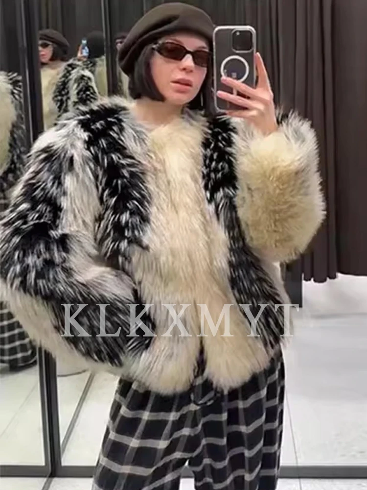 Women Fashion Faux Fur Jacket 2025 Winter Women New Long Sleeve Leopard Print Short Coat Female Chic Elegant Lapel Outerwear
Women Fashion Faux Fur Jacket 2025 Winter Women New Long Sleeve Leopard Print Short Coat Female Chic Elegant Lapel Outerwear