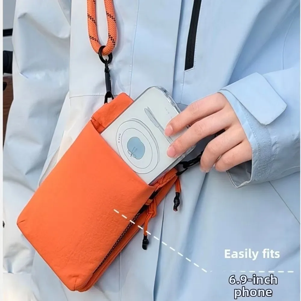 Fashion Nylon Mobile Phone Bag Waterproof Lightweight Crossbody Bag Zipper Closure Vertical Storage Phone Purse Casual Wear
Fashion Nylon Mobile Phone Bag Waterproof Lightweight Crossbody Bag Zipper Closure Vertical Storage Phone Purse Casual Wear