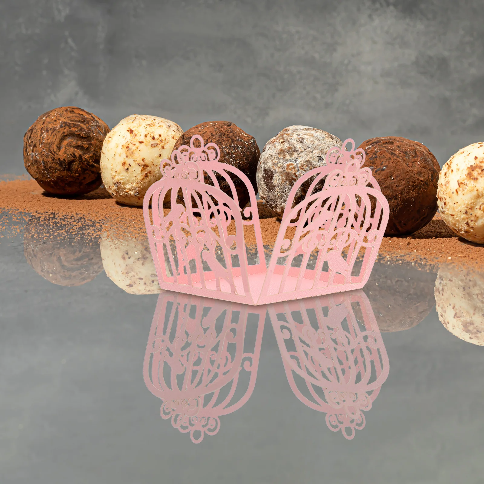 50Pcs Wedding Chocolate Candy Wrappers Hollow Bird Decor Lace Floral Truffle Paper Cups Favor Boxes Party Treat Holders 
50Pcs Wedding Chocolate Candy Wrappers Hollow Bird Decor Lace Floral Truffle Paper Cups Favor Boxes Party Treat Holders