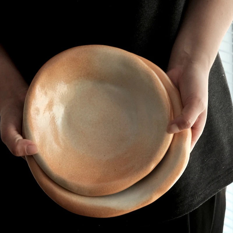 Handmade Jingdezhen Rough Cercs Irregular Cold Di Plate Home Use High Aesthetic Value round Slow Dining Plate
Handmade Jingdezhen Rough Cercs Irregular Cold Di Plate Home Use High Aesthetic Value round Slow Dining Plate