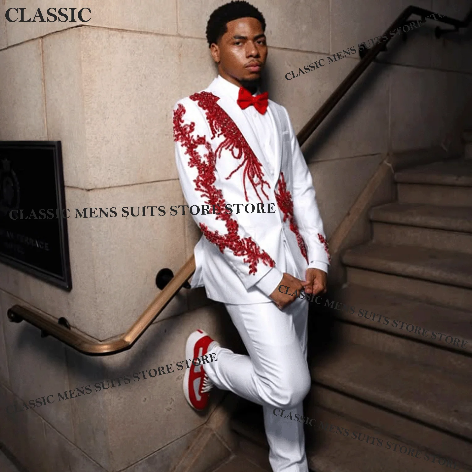 Изысканные мужские костюмы с блестящими стразами, свадебные смокинги с блестящими лацканами, комплекты из 2 предметов, мужские пиджаки для выпускного вечера, индивидуальный пошив.
Изысканные мужские костюмы с блестящими стразами, свадебные смокинги с блестящими лацканами, комплекты из 2 предметов, мужские пиджаки для выпускного вечера, индивидуальный пошив.