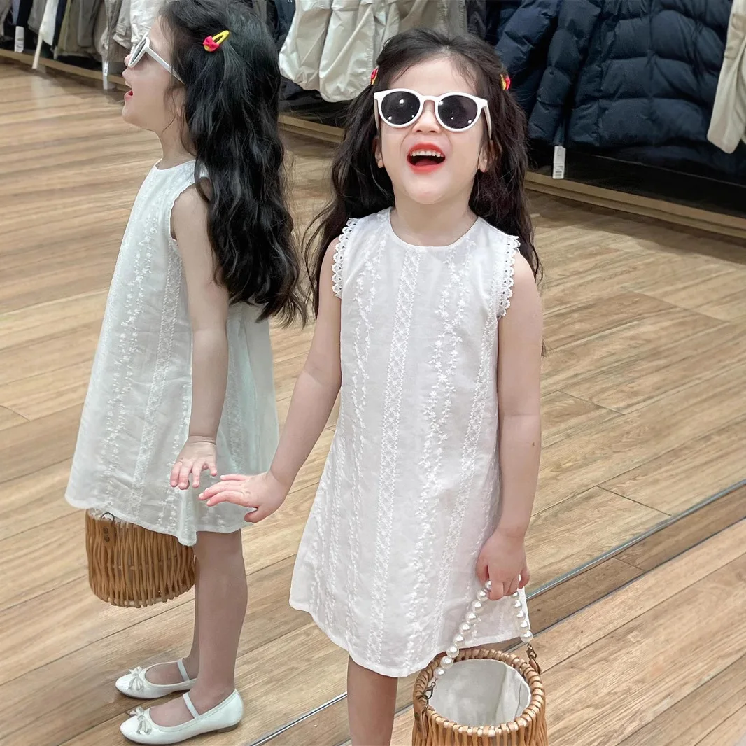2025 Summer Kids Girls Solid Color White Embroidery Back Hollow Big Bow Sleeveless Princess Dress
2025 Summer Kids Girls Solid Color White Embroidery Back Hollow Big Bow Sleeveless Princess Dress
