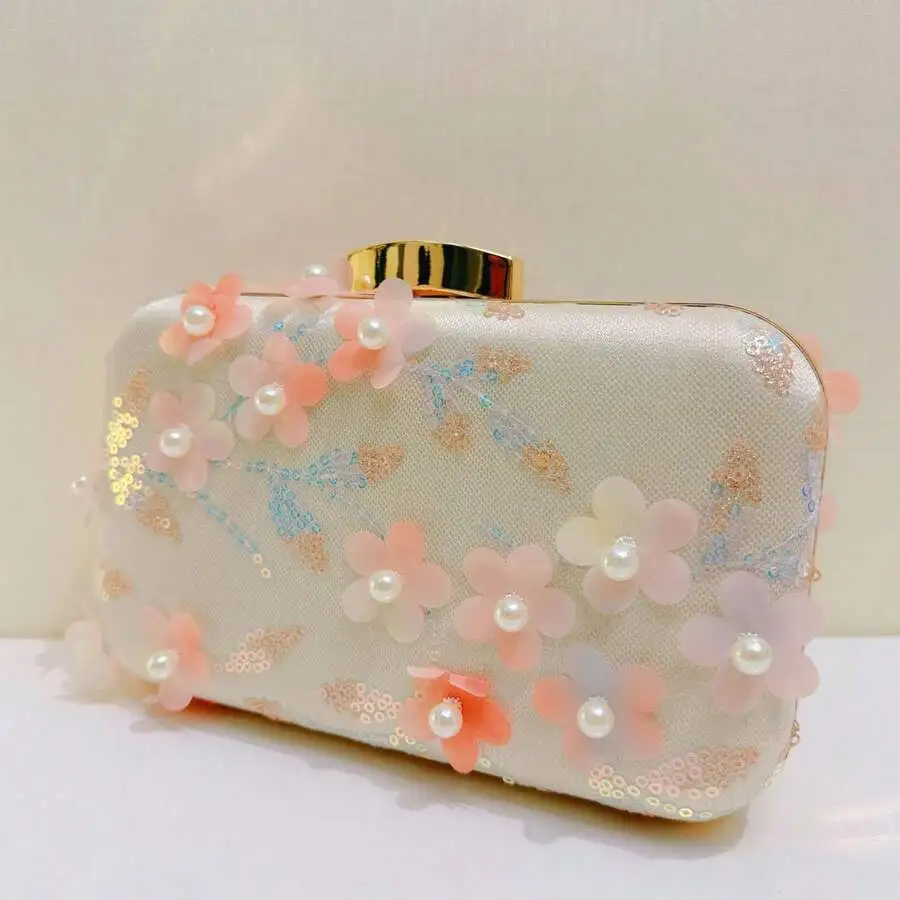 Floral Embellished Clutch Bag For Women Evening Formal Wedding Party Handbag With Pearl And Sequins
Floral Embellished Clutch Bag For Women Evening Formal Wedding Party Handbag With Pearl And Sequins