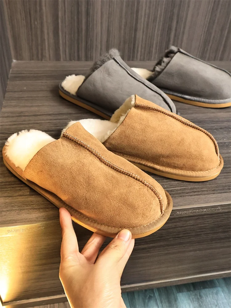 Fur And Leather Slippers Thickened Fleece Warm Retro American Style Men Women Autumn Winter Slip-On Trendy Clogs
Fur And Leather Slippers Thickened Fleece Warm Retro American Style Men Women Autumn Winter Slip-On Trendy Clogs