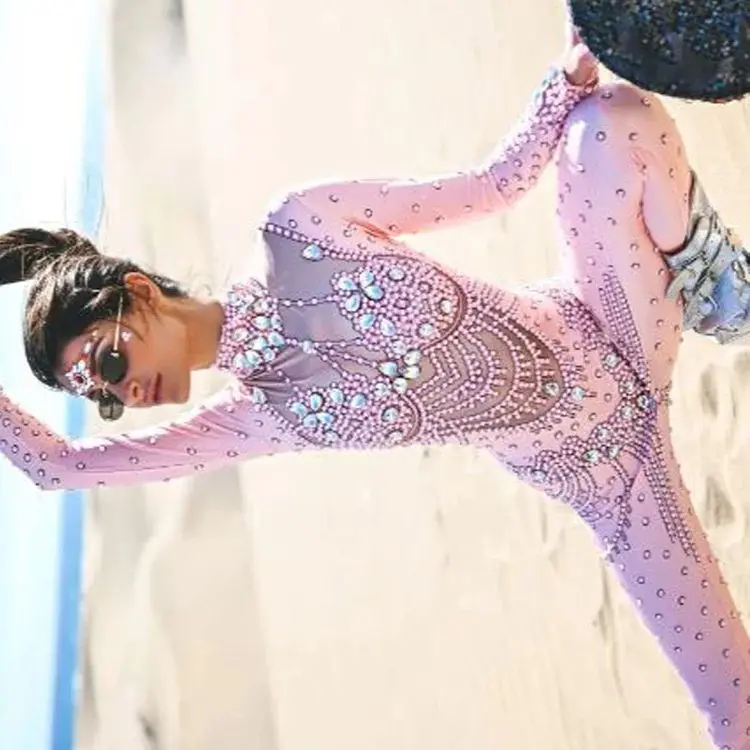 Pink Pearls Jumpsuit Bling Glass Diamond Skinny Elastic Bodysuit Bar Female Singer Stage Costume Birthday Party Wear
Pink Pearls Jumpsuit Bling Glass Diamond Skinny Elastic Bodysuit Bar Female Singer Stage Costume Birthday Party Wear
