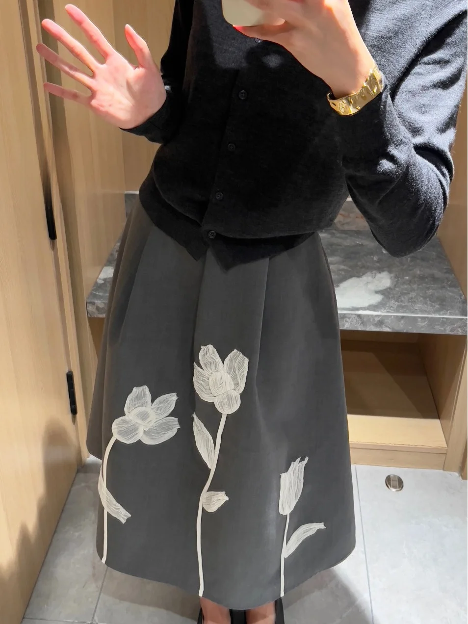 Handmade Tulip Flower Design Mid-Length A-Line Skirt High Waist Polyester Fabric Urban Commute Style Retro Heidd
Handmade Tulip Flower Design Mid-Length A-Line Skirt High Waist Polyester Fabric Urban Commute Style Retro Heidd