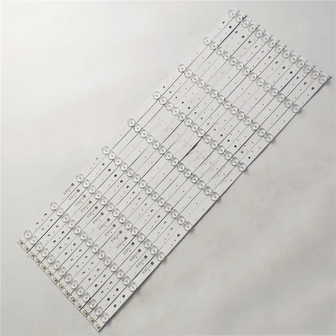 LED Backlight strip 9 lamp for RF-AK650E30-0901S-04 3V/leds
LED Backlight strip 9 lamp for RF-AK650E30-0901S-04 3V/leds
