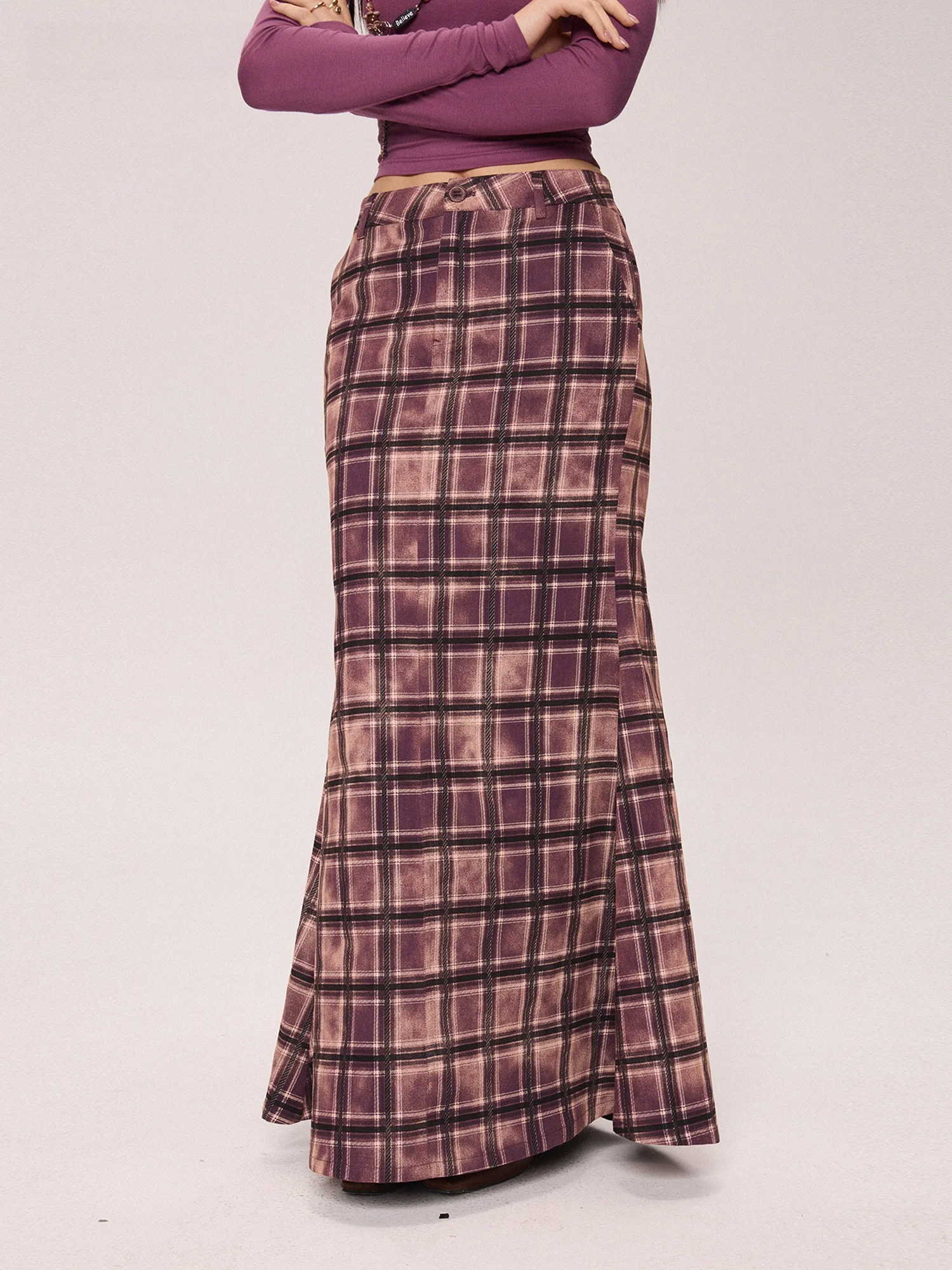 MOKACAKE Low Waist Plaid Skirt Women's Design Slim Fit Long Skirt Casual Cotton Denim Fish Tail Skirt Purple Color
MOKACAKE Low Waist Plaid Skirt Women's Design Slim Fit Long Skirt Casual Cotton Denim Fish Tail Skirt Purple Color