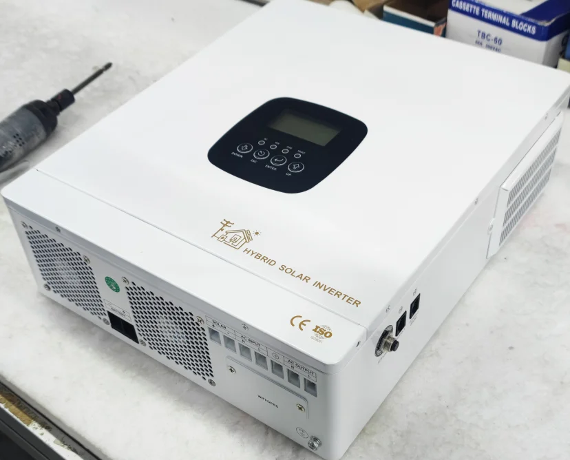 Single Phase On-Off Grid 10.3kva Solar Inverter 8.3kw 3.3kw 6.3kw 48v 24v Hybrid MPPT With LCD Display Competitive Price
Single Phase On-Off Grid 10.3kva Solar Inverter 8.3kw 3.3kw 6.3kw 48v 24v Hybrid MPPT With LCD Display Competitive Price