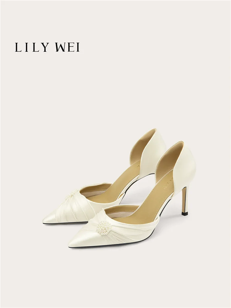 Spring and summer pointed silk pearl mesh wedding shoes banquet large size small size widened high heels women's sandals
Spring and summer pointed silk pearl mesh wedding shoes banquet large size small size widened high heels women's sandals