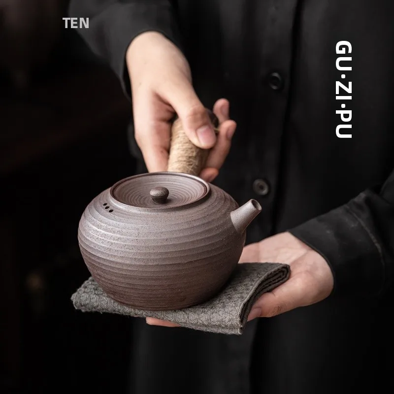Large Handmade Chinese Cerc Tea Pot with Side Handle Japanese Coarse Cercs Cerc Stove Retro Sle Water Boi...
Large Handmade Chinese Cerc Tea Pot with Side Handle Japanese Coarse Cercs Cerc Stove Retro Sle Water Boi...