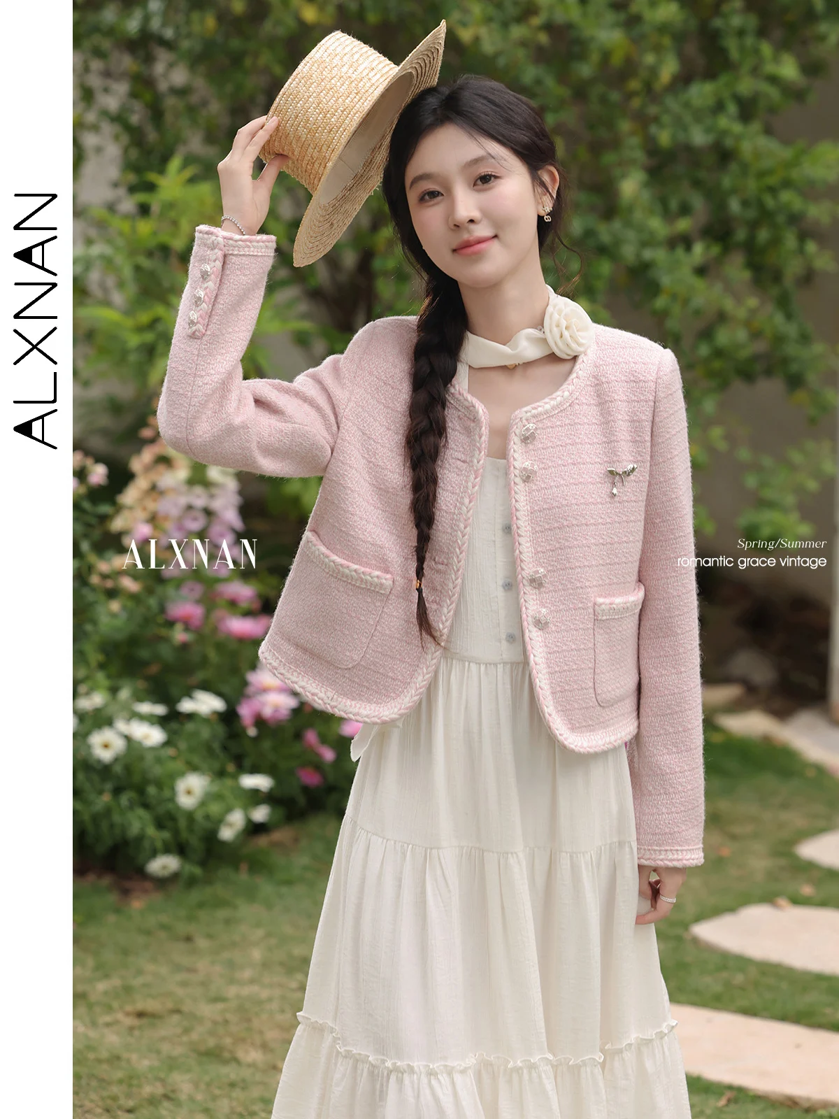 ALXNAN Women's Jacket Short Light Pink Elegant Sweet Coats 2025 Spring New Office Single-breasted Ladies Long Sleeve Tops L52857
ALXNAN Women's Jacket Short Light Pink Elegant Sweet Coats 2025 Spring New Office Single-breasted Ladies Long Sleeve Tops L52857