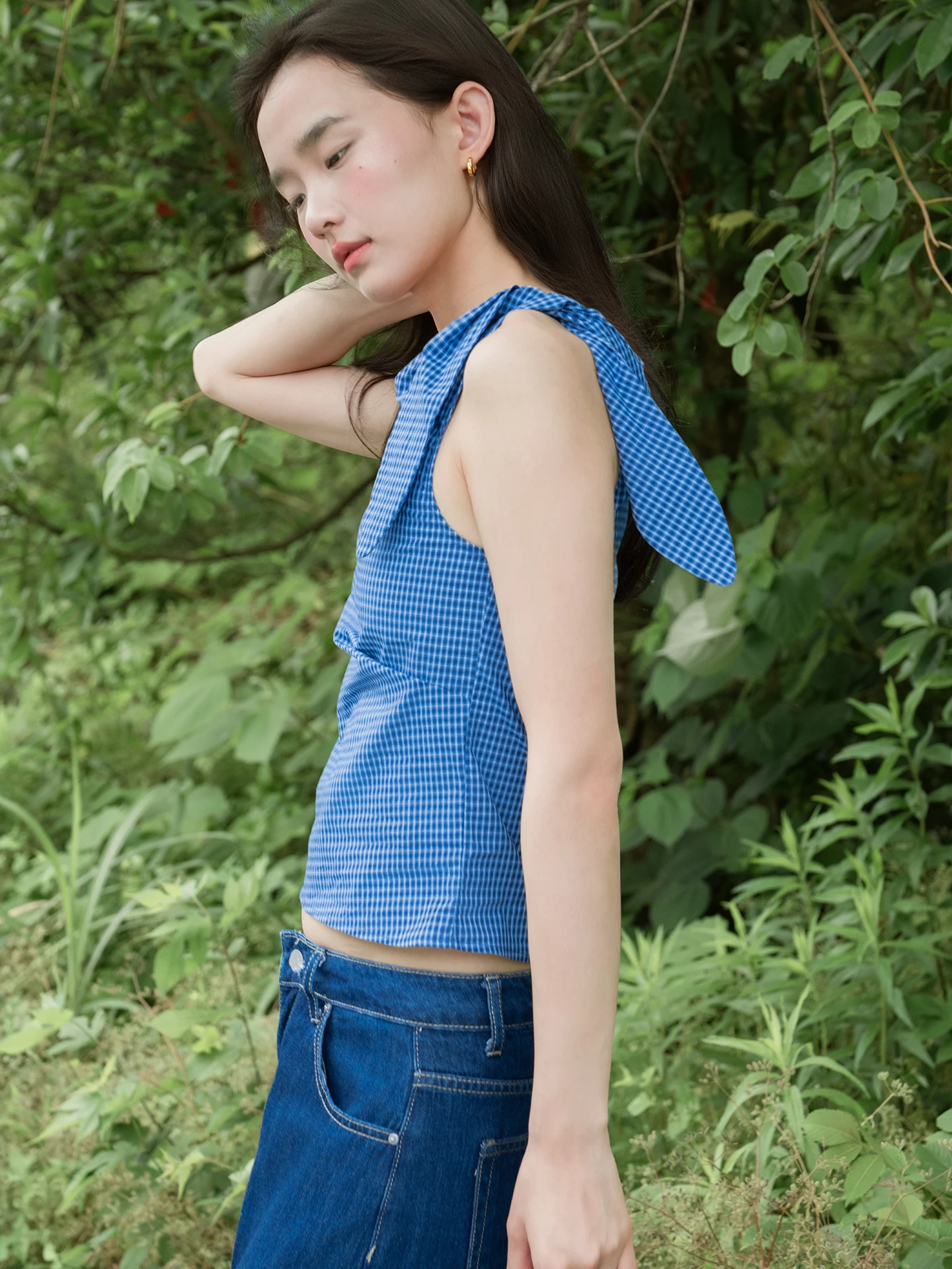 Retro Plaid Single Shoulder Bow Tie Vest Women's Summer New Design Fashion Age Reduction Versatile Small Top Korean Casual St...
Retro Plaid Single Shoulder Bow Tie Vest Women's Summer New Design Fashion Age Reduction Versatile Small Top Korean Casual St...