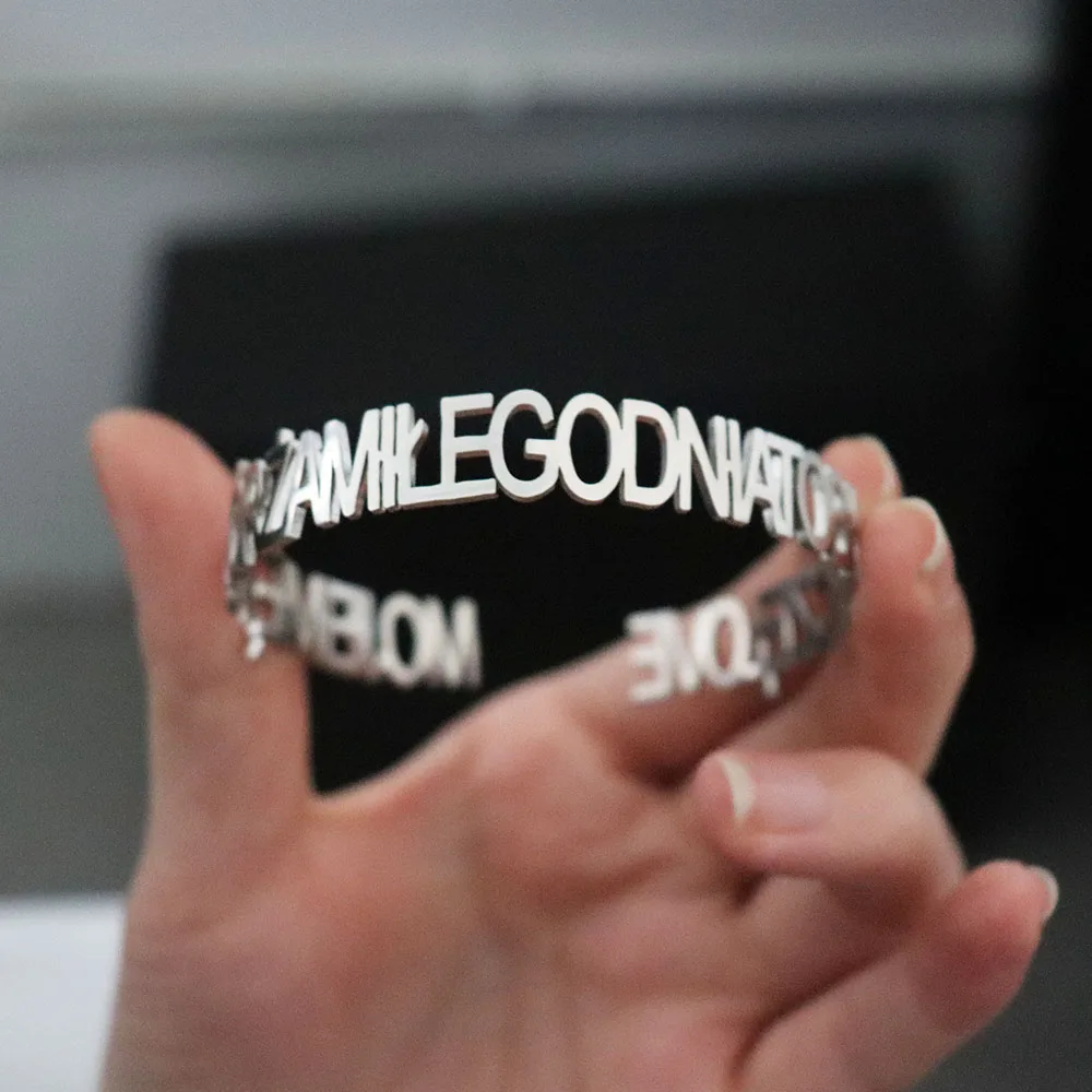 Custom Name Bracelet Personalized Stainless Steel Name Bangle Custom 18K Gold Women's Jewelry Opening Bracelet Mother'S Day Gift
Custom Name Bracelet Personalized Stainless Steel Name Bangle Custom 18K Gold Women's Jewelry Opening Bracelet Mother'S Day Gift