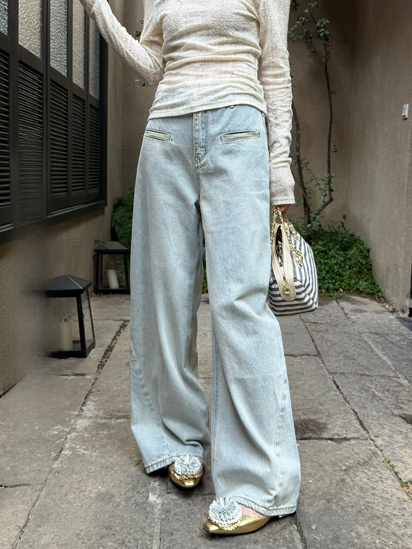 Loose Wide Leg Cotton Denim Jeans Women's Light Washed Casual Trousers Spring Fashion Comfortable Fit UKILAU Brand
Loose Wide Leg Cotton Denim Jeans Women's Light Washed Casual Trousers Spring Fashion Comfortable Fit UKILAU Brand