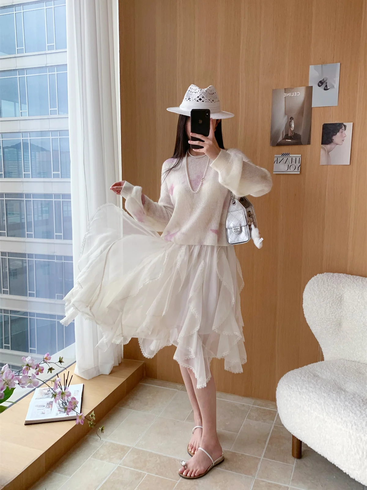 Flared Lace Skirt Irregular Hemline Half-length Ladies Mid-waist Loose Fit Spring Season 2026 Fashion Trend
Flared Lace Skirt Irregular Hemline Half-length Ladies Mid-waist Loose Fit Spring Season 2026 Fashion Trend