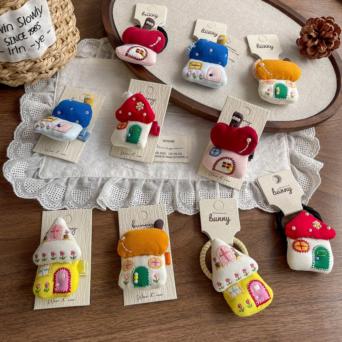 Cute Apple House Children's Hairpin Elastic Hair Band Sweet Baby Girl Hair Rope Tie Rubber Band Kids Hair Accessories Headdress
Cute Apple House Children's Hairpin Elastic Hair Band Sweet Baby Girl Hair Rope Tie Rubber Band Kids Hair Accessories Headdress