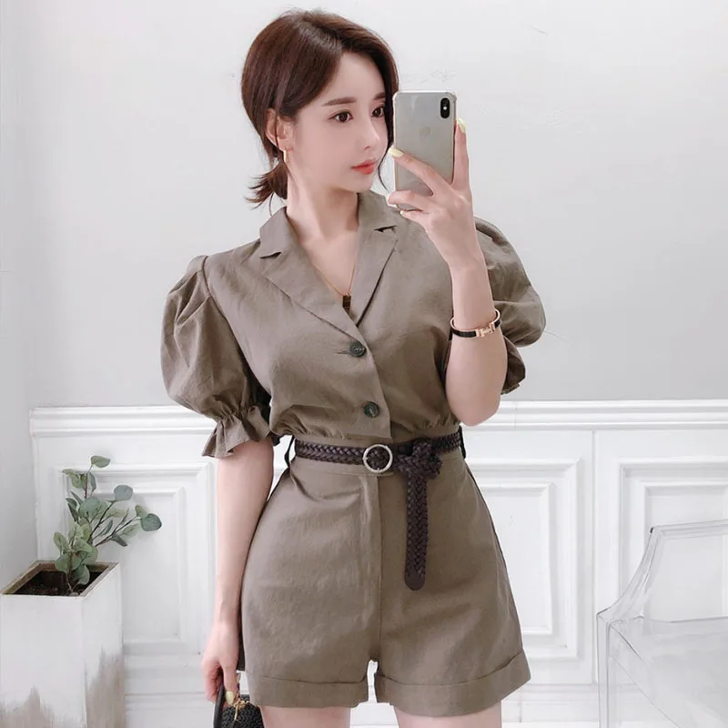 2026 New Women's Linen Shirt Romper Slimming Waist Design Summer Sporty Casual Short Pants High-End Feel Commute Wide Leg Pants
2026 New Women's Linen Shirt Romper Slimming Waist Design Summer Sporty Casual Short Pants High-End Feel Commute Wide Leg Pants