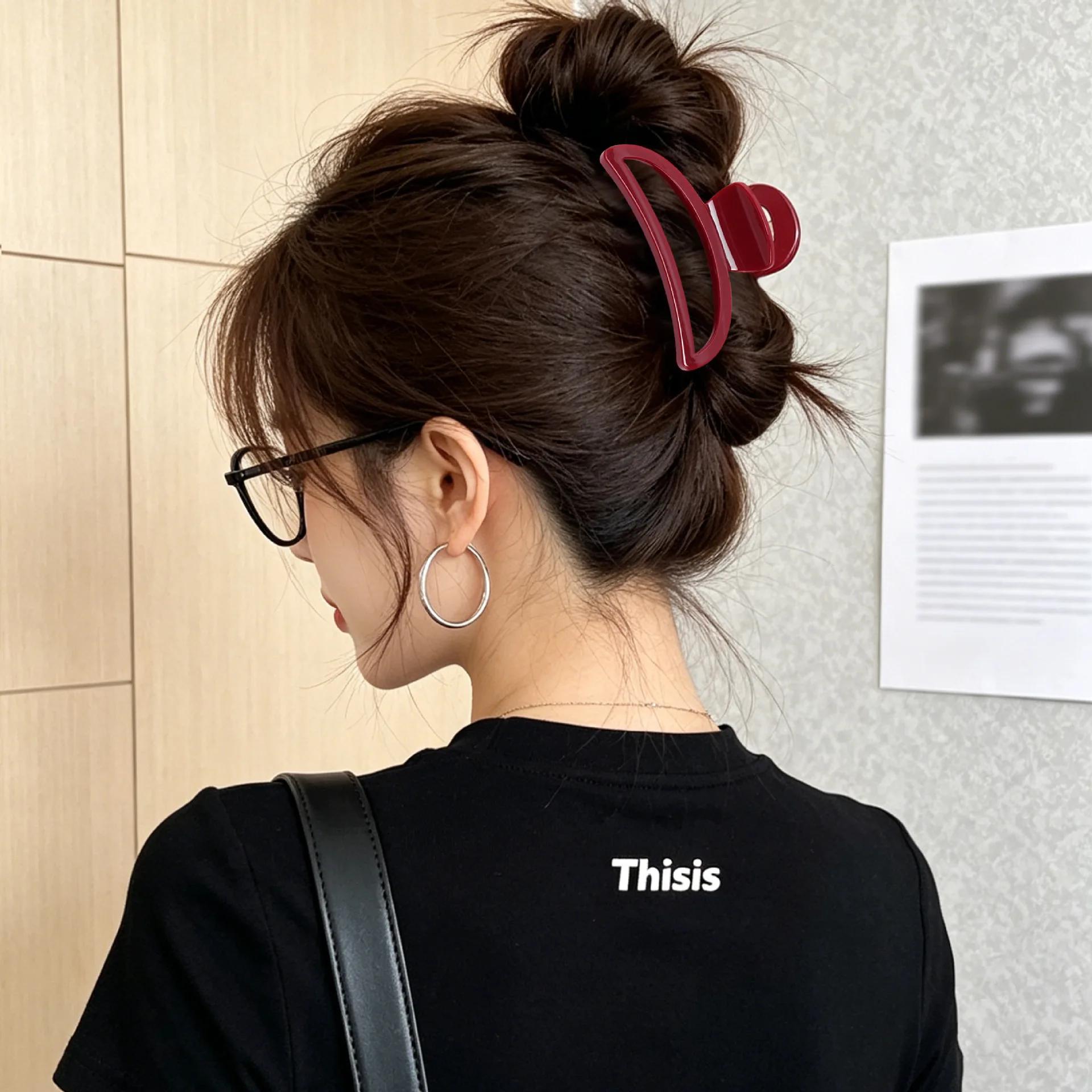 Retro Hairpin Back Head Advanced Sense PC Grab Clip Korean Simple Shark Clip New Versatile Hair Accessories
Retro Hairpin Back Head Advanced Sense PC Grab Clip Korean Simple Shark Clip New Versatile Hair Accessories
