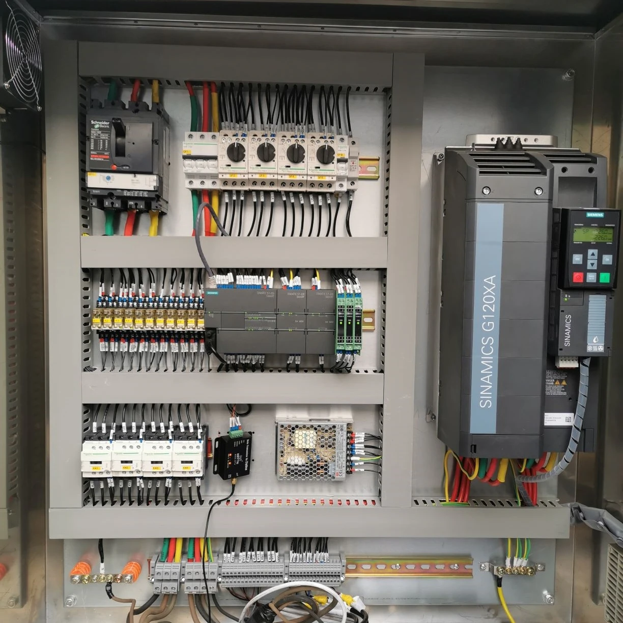 Low Voltage Electrical Panel Board Manufacturer Design Control Panel Power Box Plc Vfd Hmi Electrical Control Panel
Low Voltage Electrical Panel Board Manufacturer Design Control Panel Power Box Plc Vfd Hmi Electrical Control Panel