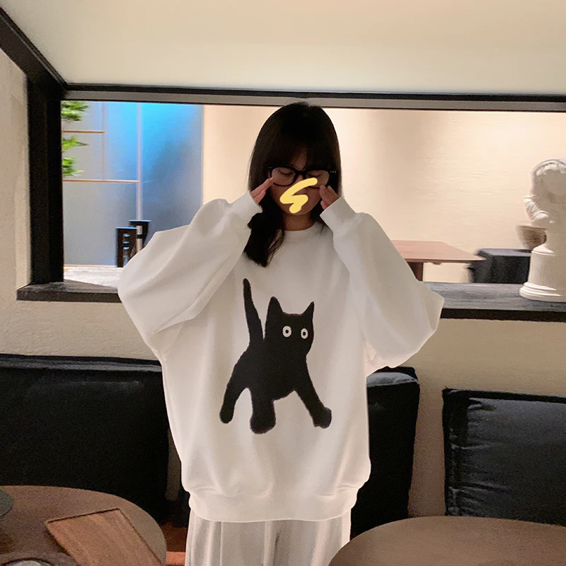 Белый свитшот оверсайз с круглым вырезом и флисовой подкладкой, женский, в уличном стиле, удобный крой, с принтом, хлопок
Белый свитшот оверсайз с круглым вырезом и флисовой подкладкой, женский, в уличном стиле, удобный крой, с принтом, хлопок