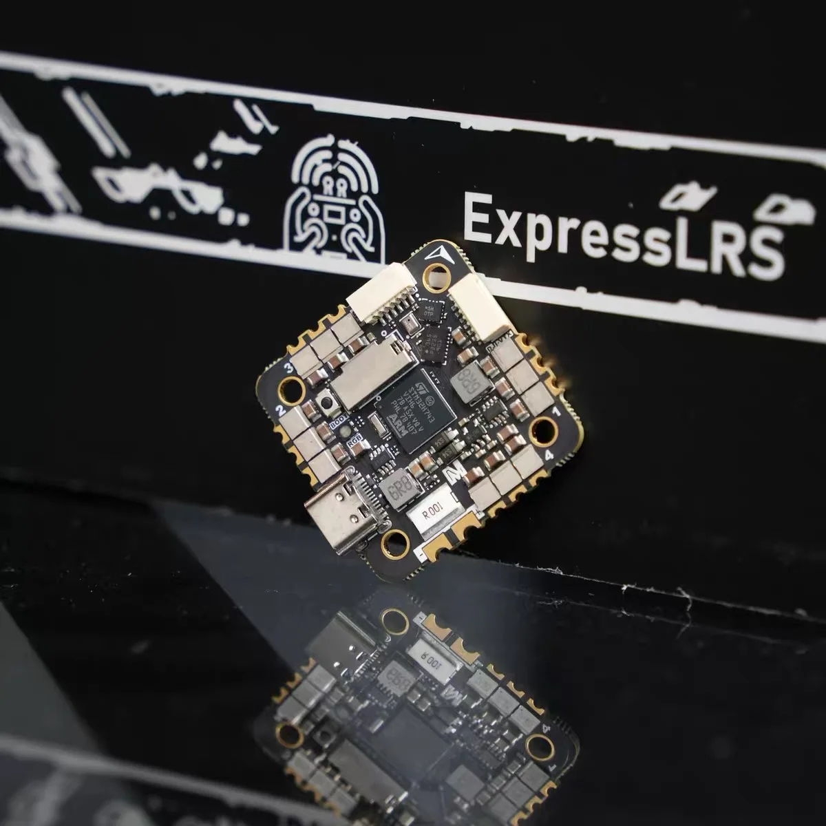 Для Micro Air H743V2 AIO 45A 2-6S AM32 Интегрированный полет и электронное управление Поддержка APM PX4 INAV Аксессуары для дронов
Для Micro Air H743V2 AIO 45A 2-6S AM32 Интегрированный полет и электронное управление Поддержка APM PX4 INAV Аксессуары для дронов