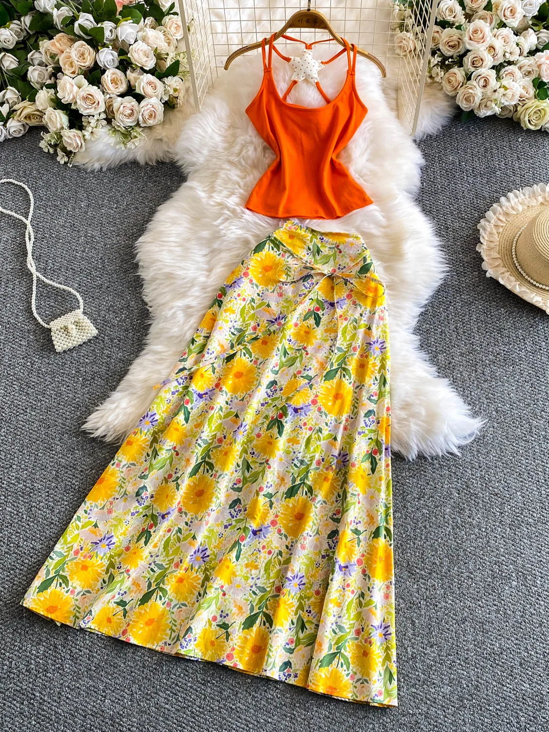 Elegant Floral Print Two-Piece Set V-Neck Hollow out Patchwork Top And High-Waisted Skirt Summer Fashion for Young Women
Elegant Floral Print Two-Piece Set V-Neck Hollow out Patchwork Top And High-Waisted Skirt Summer Fashion for Young Women