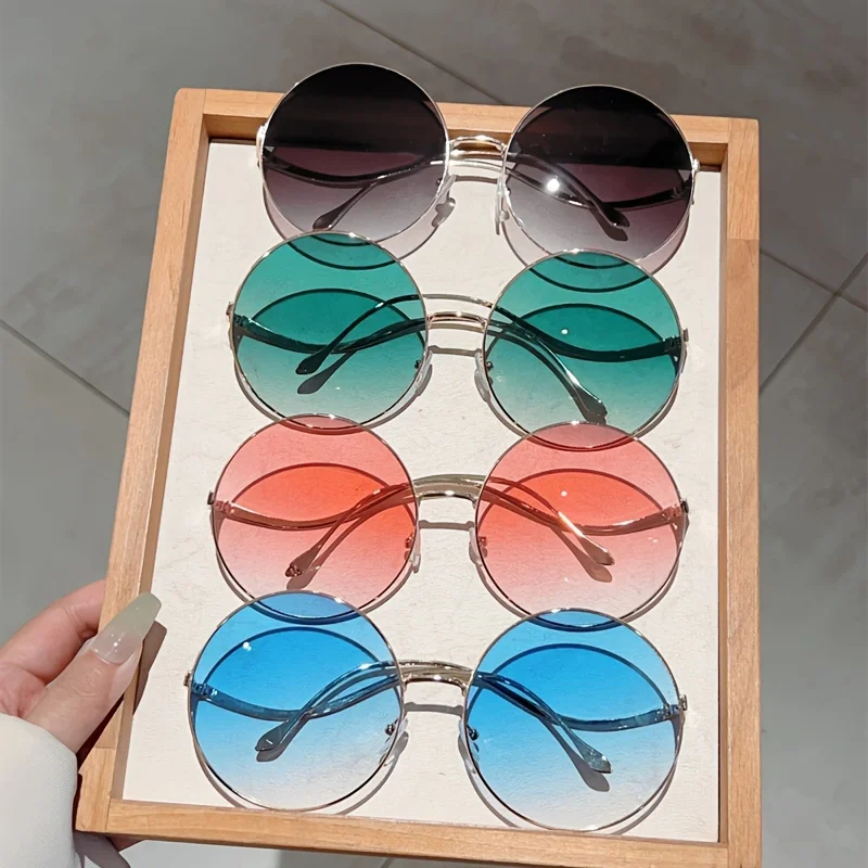 Women's new round fashion glasses simple oversized metal frame trendy curved legs light luxury chic famale glasses suitable for
Women's new round fashion glasses simple oversized metal frame trendy curved legs light luxury chic famale glasses suitable for