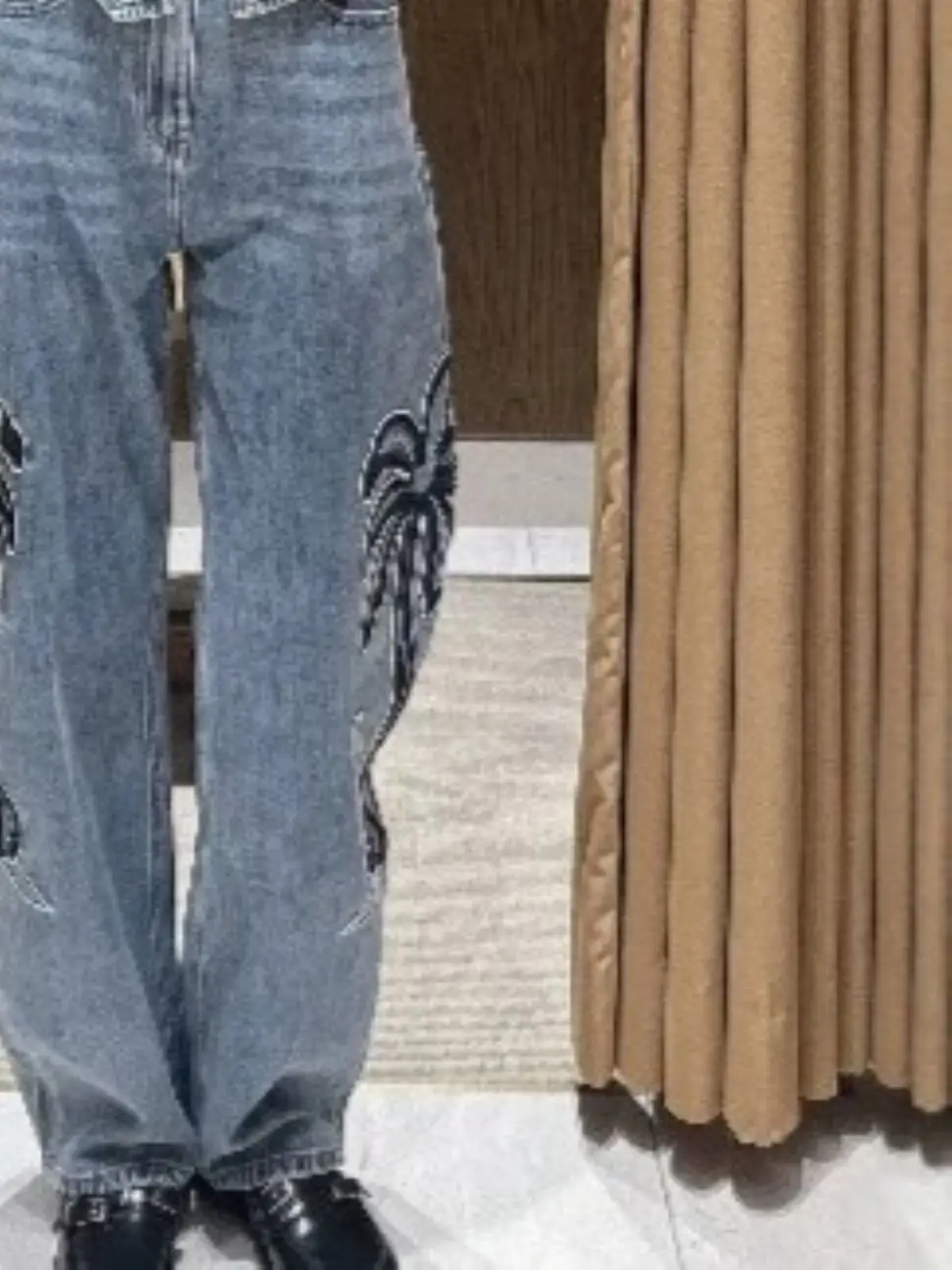 Spring/Summer Women High Waist Wide Leg Jeans Palm Tree Embroidery Casual Loose Pocket Denim Pants
Spring/Summer Women High Waist Wide Leg Jeans Palm Tree Embroidery Casual Loose Pocket Denim Pants