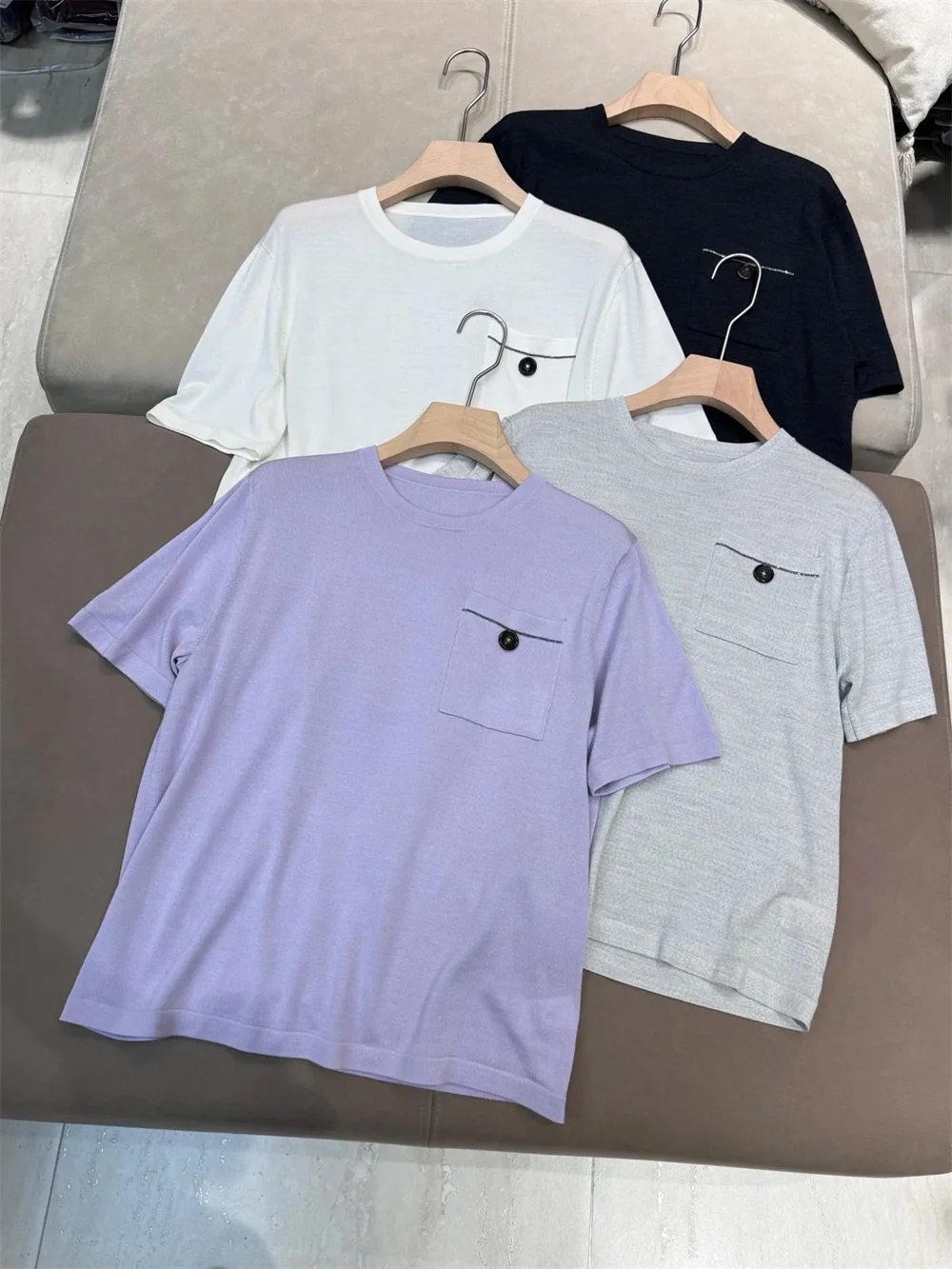 Women's Lightweight Short-Sleeve Round Neck Beading T-Shirt Top
Women's Lightweight Short-Sleeve Round Neck Beading T-Shirt Top