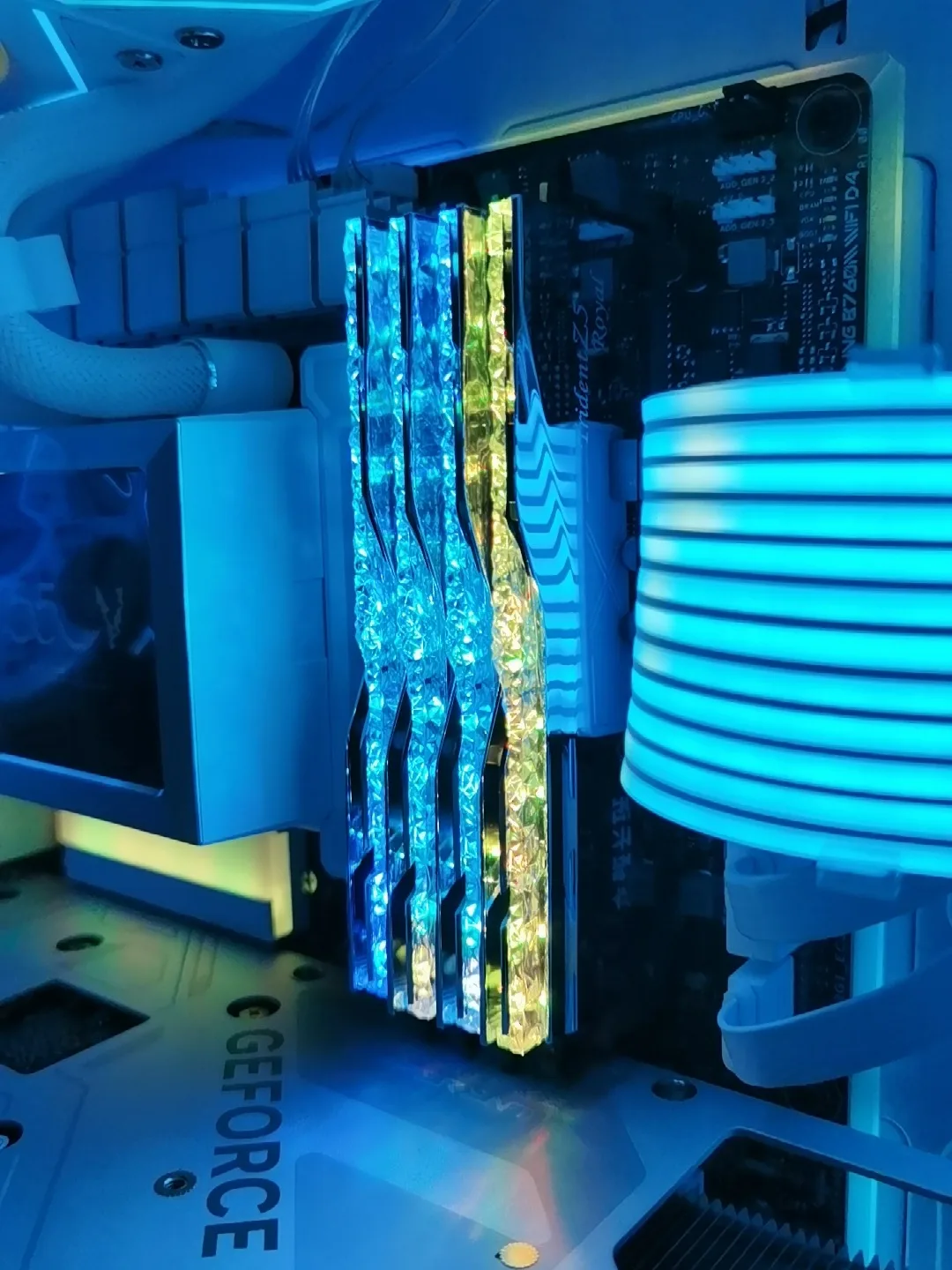 Memory RAM Light Guide Bar For G Skill Trident Z Neo Z5 RGB Change To Royal Series Lighting Effects Improve Light Transmittance
Memory RAM Light Guide Bar For G Skill Trident Z Neo Z5 RGB Change To Royal Series Lighting Effects Improve Light Transmittance