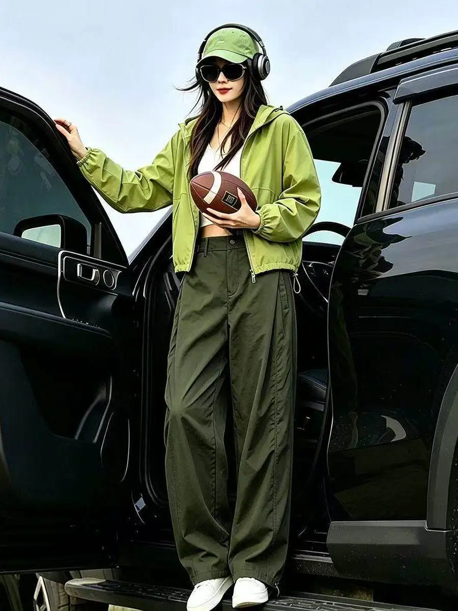 Cool Outdoor Sun Protection Suit Set Women's Summer New Style Youthful Green Work Pants Two Piece Set High Waist Polyester Fiber
Cool Outdoor Sun Protection Suit Set Women's Summer New Style Youthful Green Work Pants Two Piece Set High Waist Polyester Fiber