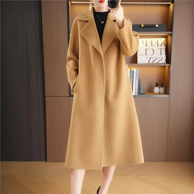 Двустороннее твидовое пальто средней длины с завязками, женский новый шерстяной костюм до колен.
Двустороннее твидовое пальто средней длины с завязками, женский новый шерстяной костюм до колен.