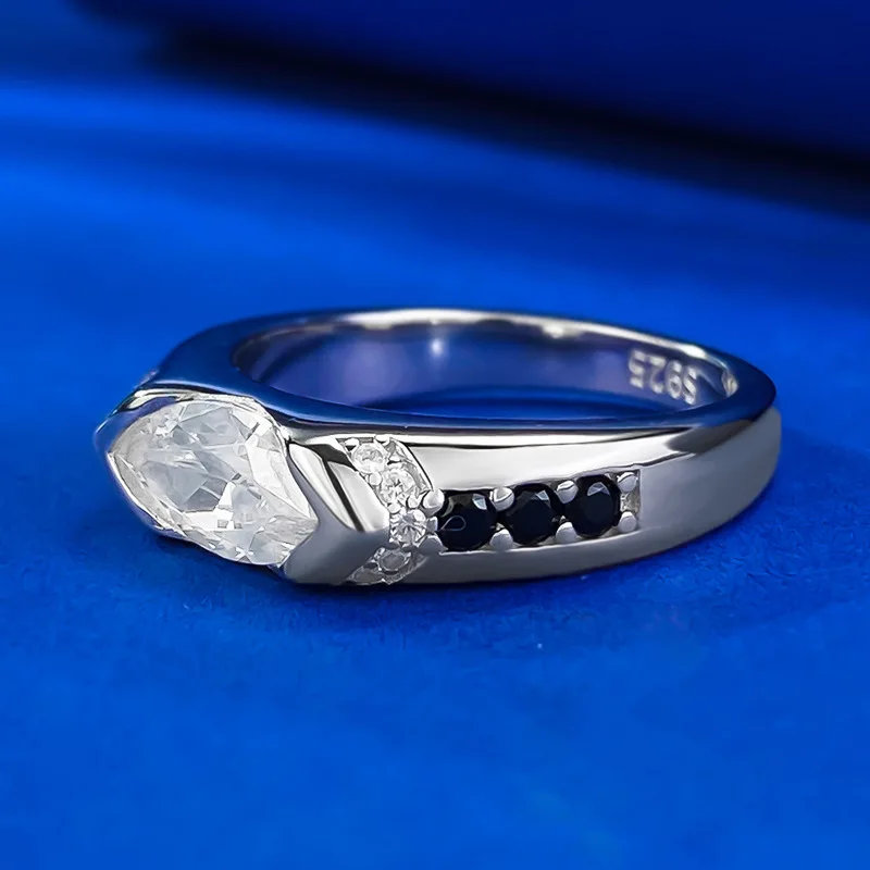 Ювелирные изделия из серебра S925, новое инкрустированное кольцо 5*10 мм с конским глазом и белым бриллиантом, нейтральное кольцо для женщин, простой повседневный стиль Ins
Ювелирные изделия из серебра S925, новое инкрустированное кольцо 5*10 мм с конским глазом и белым бриллиантом, нейтральное кольцо для женщин, простой повседневный стиль Ins