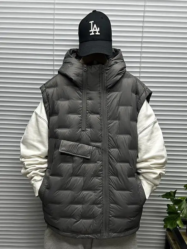 Trendy Oversized Men's down Vest with Hat Asymmetrical Plaid Svel Coat Warmth for Youth Winter Outerwear Du down
Trendy Oversized Men's down Vest with Hat Asymmetrical Plaid Svel Coat Warmth for Youth Winter Outerwear Du down
