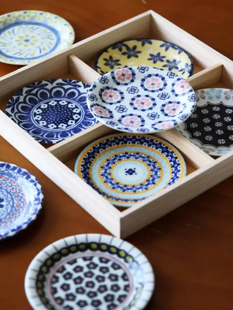 Set Japanese Imported Mino Ware Ceramic Small Round Dish Dipping Plate Housewarming Wedding Gift Box
Set Japanese Imported Mino Ware Ceramic Small Round Dish Dipping Plate Housewarming Wedding Gift Box
