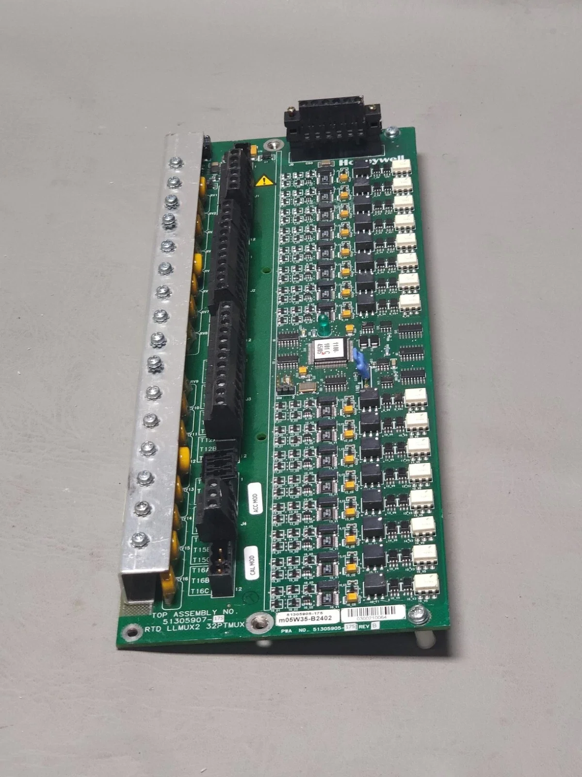 Used 51305890-175 For Honeywell 51305890-175 TC LLMUX2 32PTMUX Low Level Analog Module
Used 51305890-175 For Honeywell 51305890-175 TC LLMUX2 32PTMUX Low Level Analog Module