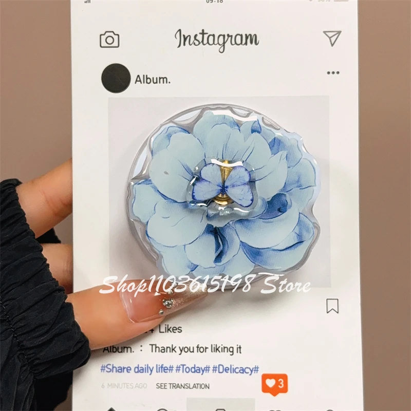 Корейский милый поворотный синий цветок, магнитный держатель для телефона Griptok Grip Tok, подставка для iPhone 16, аксессуары Magsafe Smart Tok
Корейский милый поворотный синий цветок, магнитный держатель для телефона Griptok Grip Tok, подставка для iPhone 16, аксессуары Magsafe Smart Tok