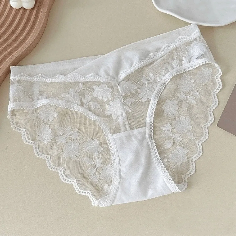 Lingerie Mesh Lace Flower Panties Low Waist Transparent Lace Briefs Breathable French Style Briefs Girl
Lingerie Mesh Lace Flower Panties Low Waist Transparent Lace Briefs Breathable French Style Briefs Girl