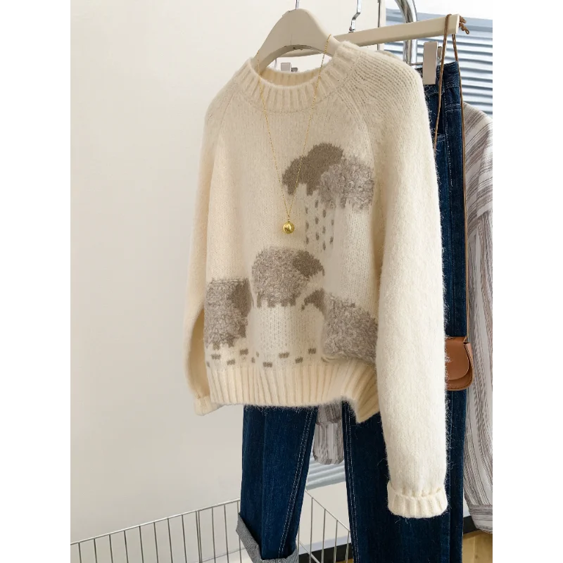 Бежевый бархатный пуловер с круглым вырезом и енотом для женщин, осень 202, утолщенный, мягкий, восковой, свободный, ленивый стиль
Бежевый бархатный пуловер с круглым вырезом и енотом для женщин, осень 202, утолщенный, мягкий, восковой, свободный, ленивый стиль