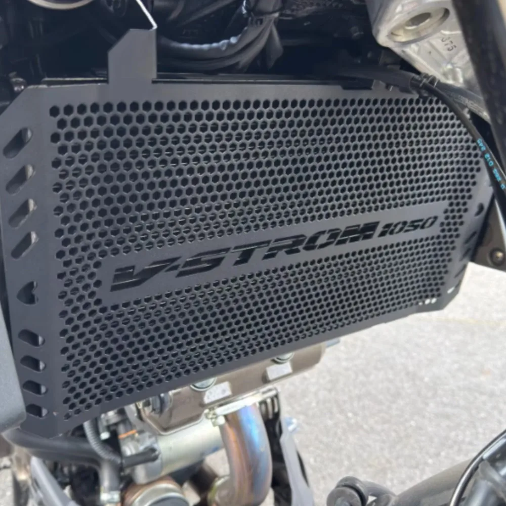 VSTROM 1050 DE Radiator Guard Protection Grille Cover For SUZUKI V-STROM DL1050 VSTROM DL1050 XT DE 2020-21 2022 2023 2024 2025
VSTROM 1050 DE Radiator Guard Protection Grille Cover For SUZUKI V-STROM DL1050 VSTROM DL1050 XT DE 2020-21 2022 2023 2024 2025