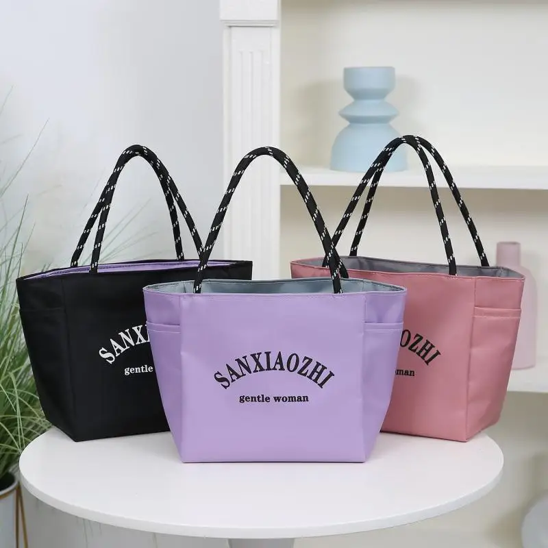 1Pcs Fashion Simple Letter Print Large Capacity Double Sided Hand-held Shoulder Bag Work Commuting Tote Bag
1Pcs Fashion Simple Letter Print Large Capacity Double Sided Hand-held Shoulder Bag Work Commuting Tote Bag