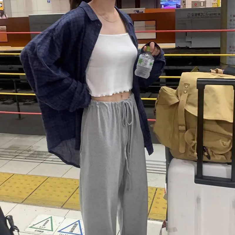 Korean Oversized Plaid Shirt Women Vintage Long Sleeve Loose Blouse Spring Casual Button Down Top for Female Streetwear
Korean Oversized Plaid Shirt Women Vintage Long Sleeve Loose Blouse Spring Casual Button Down Top for Female Streetwear
