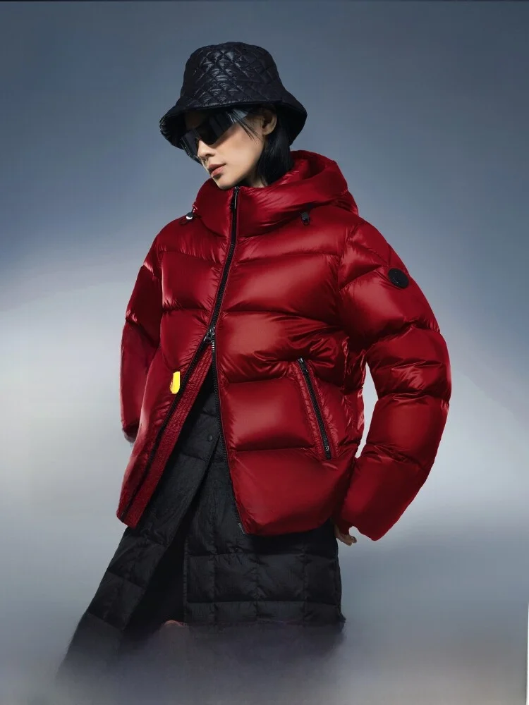 Bosideng Red Puffer Jacket Women's Short 90 Goose down High Puff Warm Tech Heat Retention New Year's Fashion City Casual
Bosideng Red Puffer Jacket Women's Short 90 Goose down High Puff Warm Tech Heat Retention New Year's Fashion City Casual